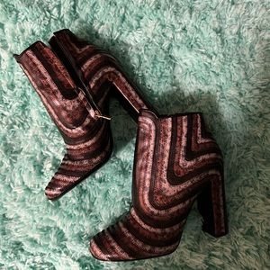 COPY - Salvatore Ferragamo zizag leather ankle boot